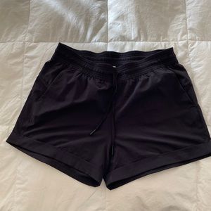 Lululemon short
